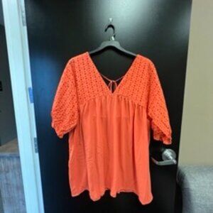 1x Cute Flattering Blouse